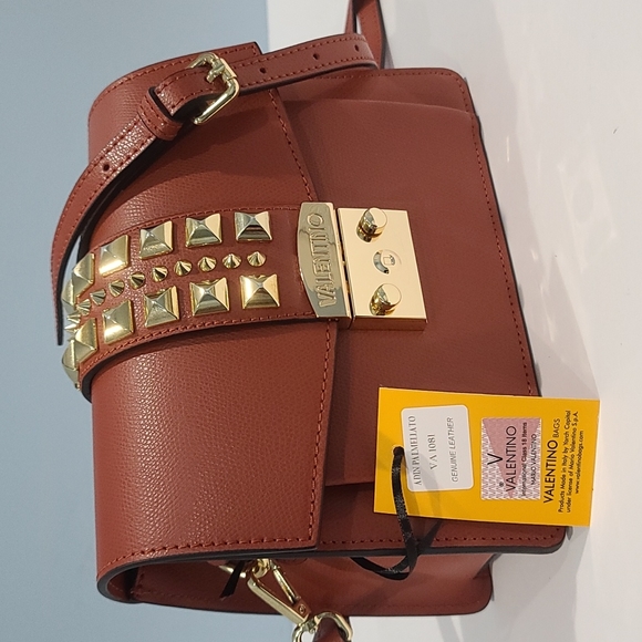 PRICE DROP ✅Valentino Studded Leather Should Bag ✨ New with Tag & Authenticity - Picture 3 of 10